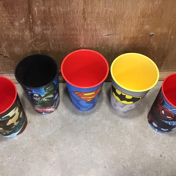 5 Plastic Cups with Supergiro - Picture 4 of 8